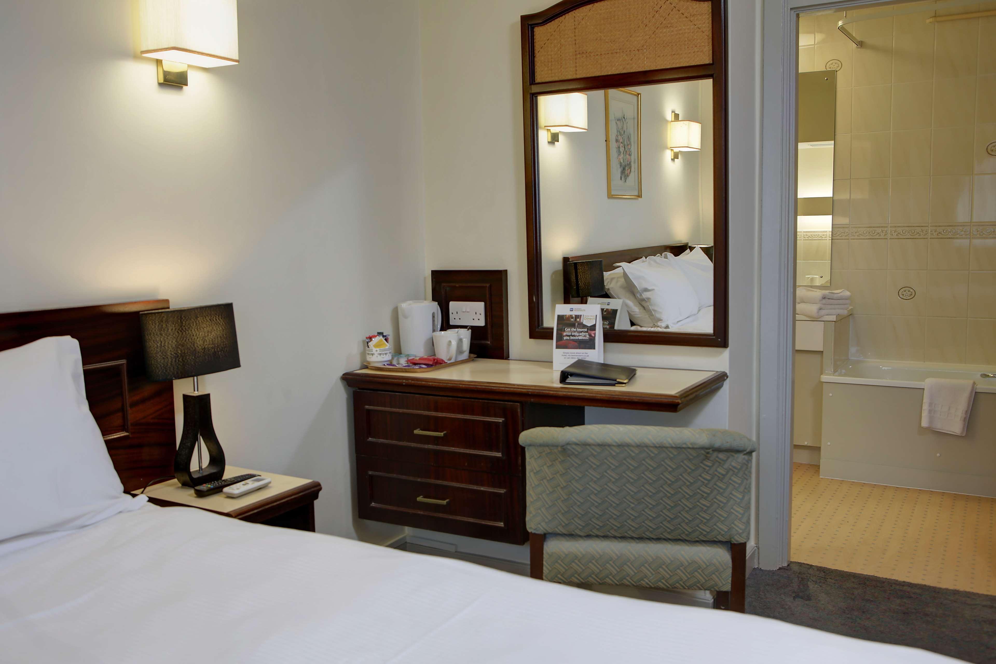 ניומרקט Best Western Heath Court Hotel מראה חיצוני תמונה
