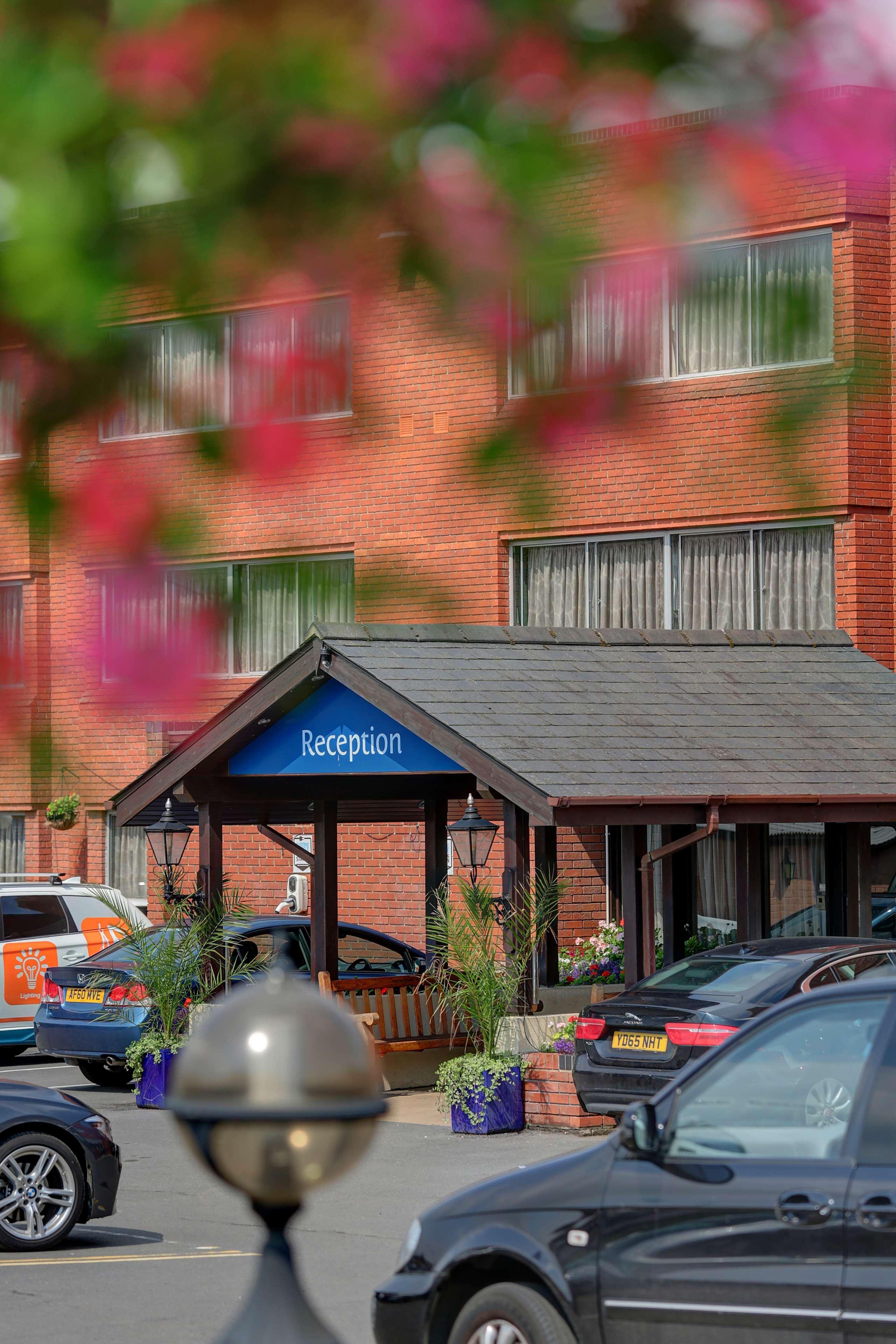 ניומרקט Best Western Heath Court Hotel מראה חיצוני תמונה