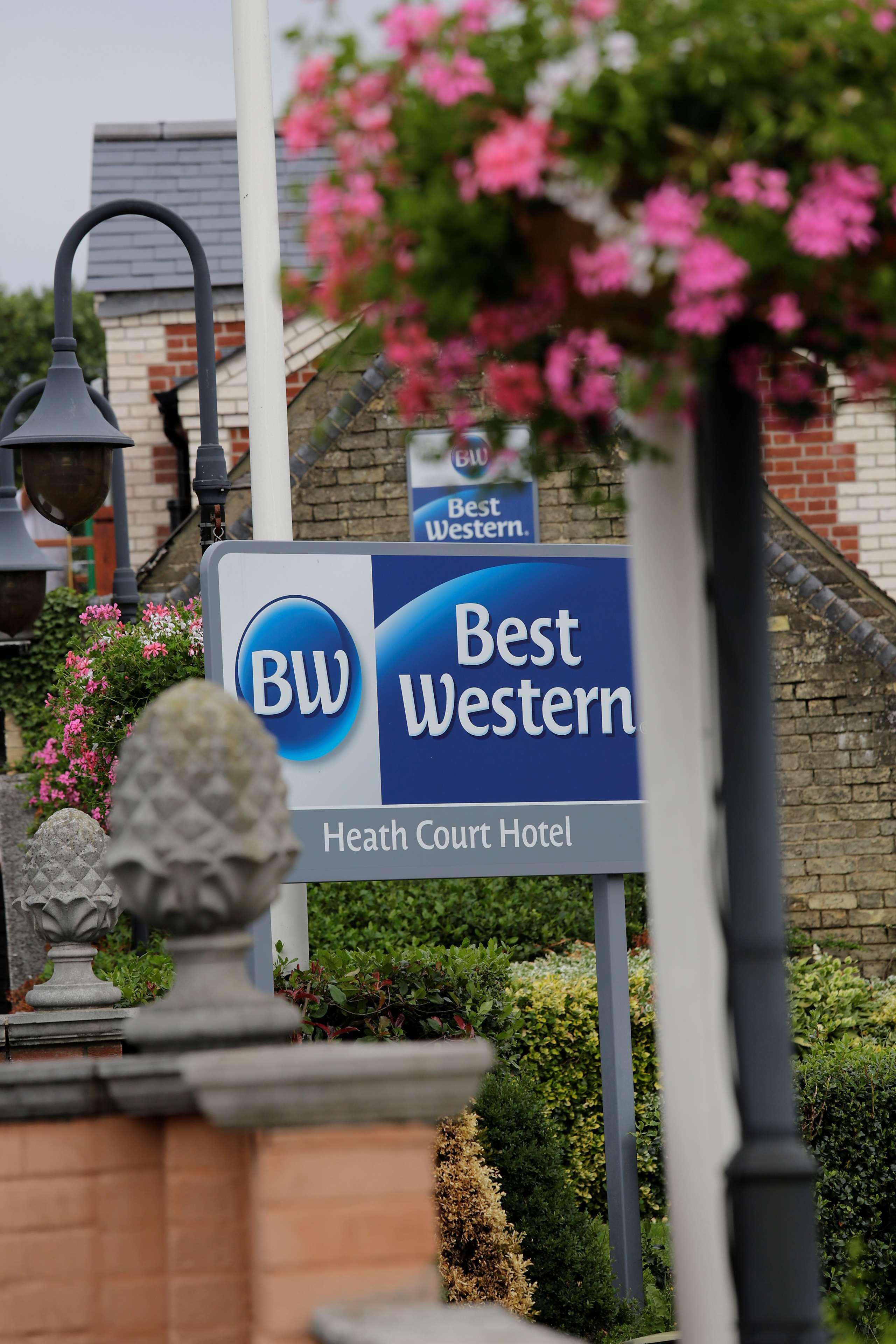 ניומרקט Best Western Heath Court Hotel מראה חיצוני תמונה