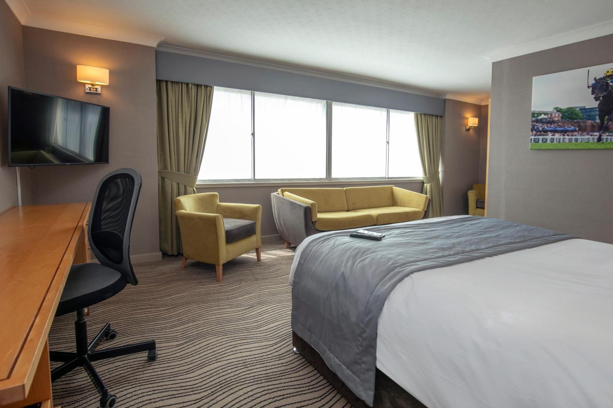 ניומרקט Best Western Heath Court Hotel מראה חיצוני תמונה