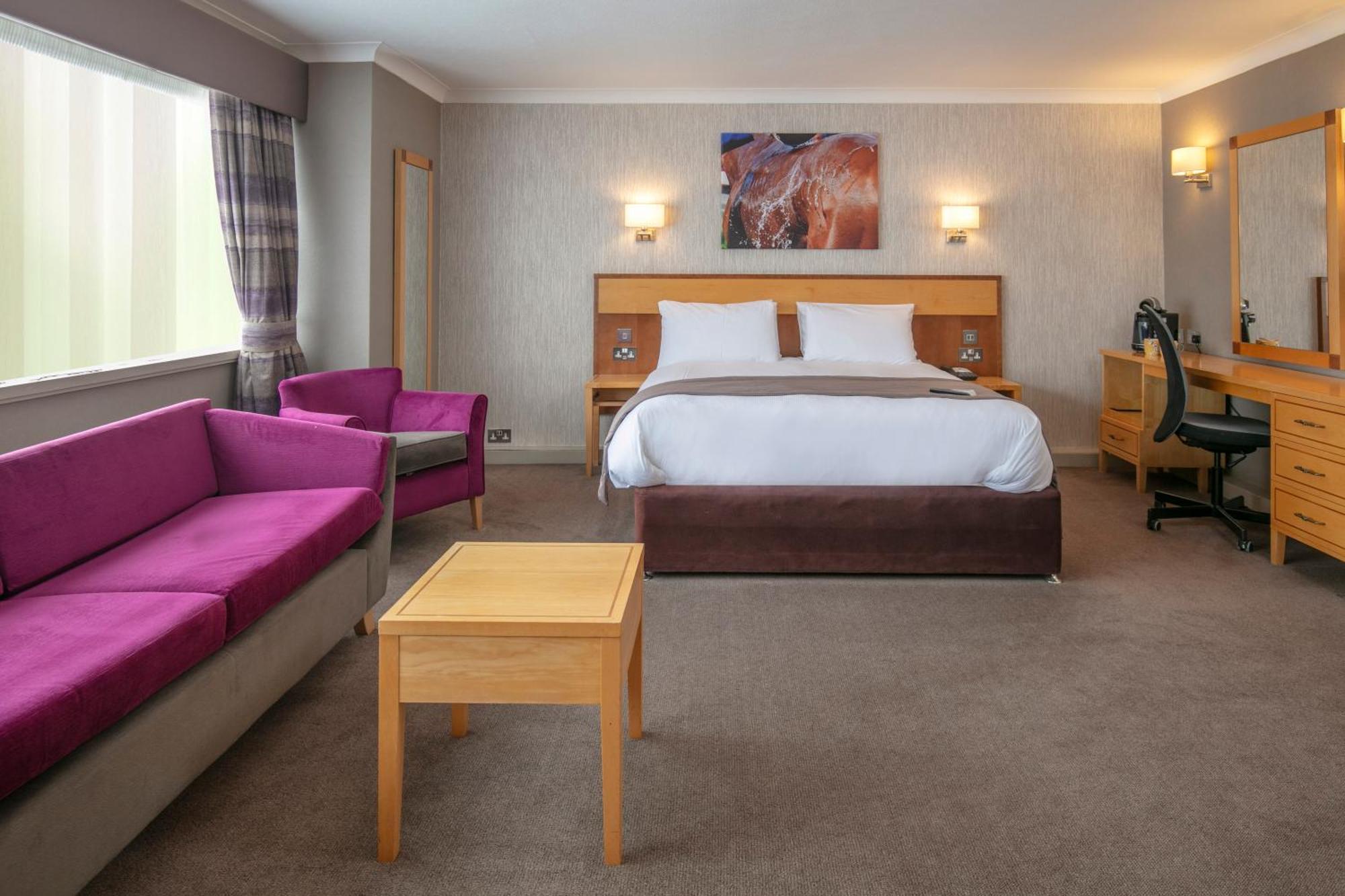 ניומרקט Best Western Heath Court Hotel מראה חיצוני תמונה