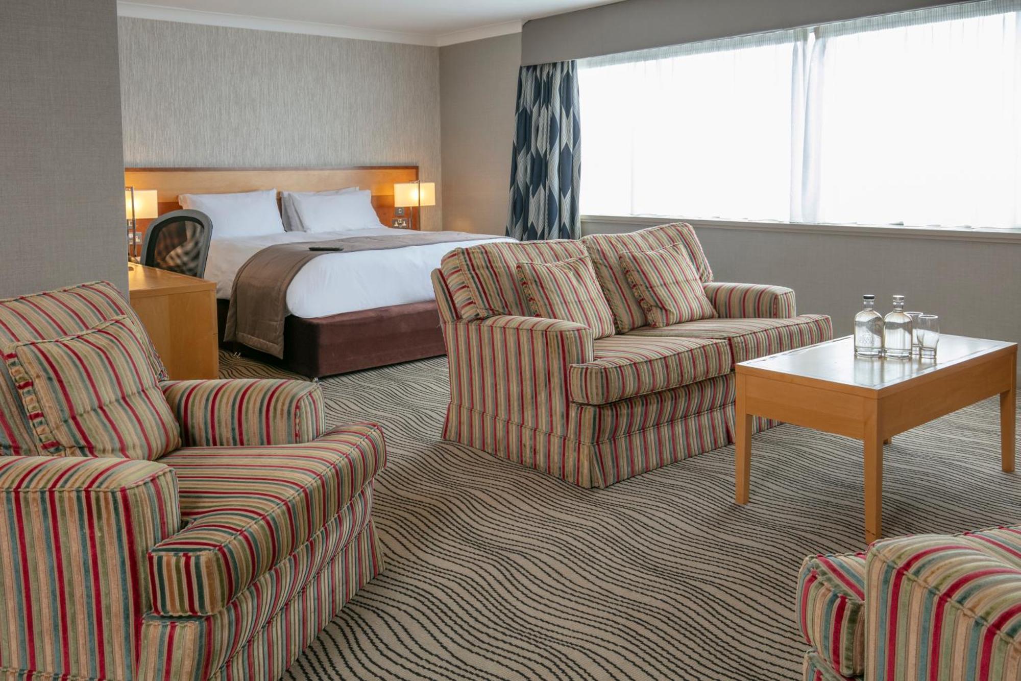 ניומרקט Best Western Heath Court Hotel מראה חיצוני תמונה